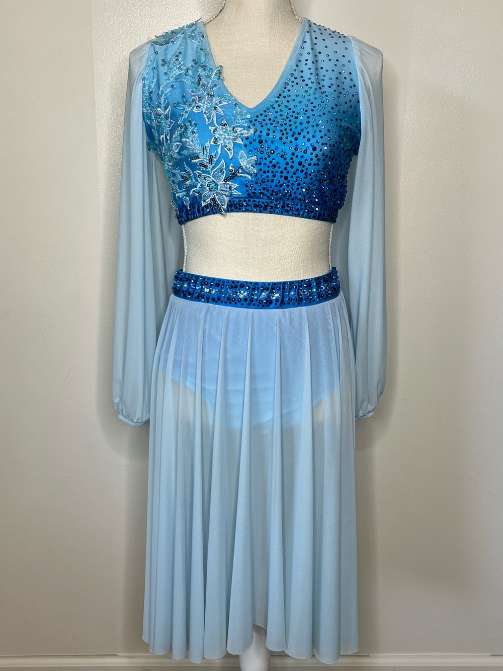 🩵 Stunning Blue 2 Piece Lyrical Adult Large Dance Costume 🩵